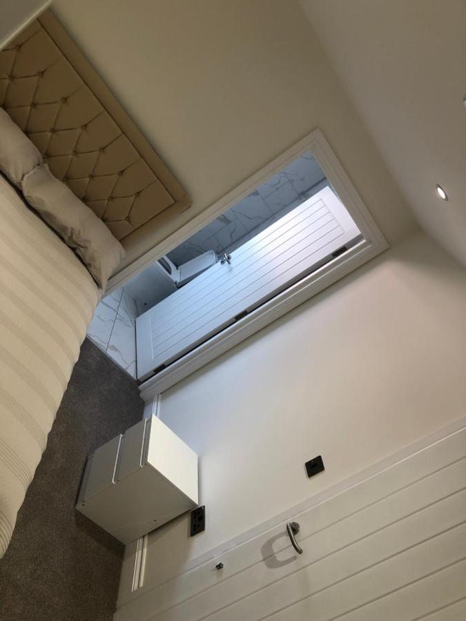 5 Bedroom House In ออร์พิงตัน ภายนอก รูปภาพ